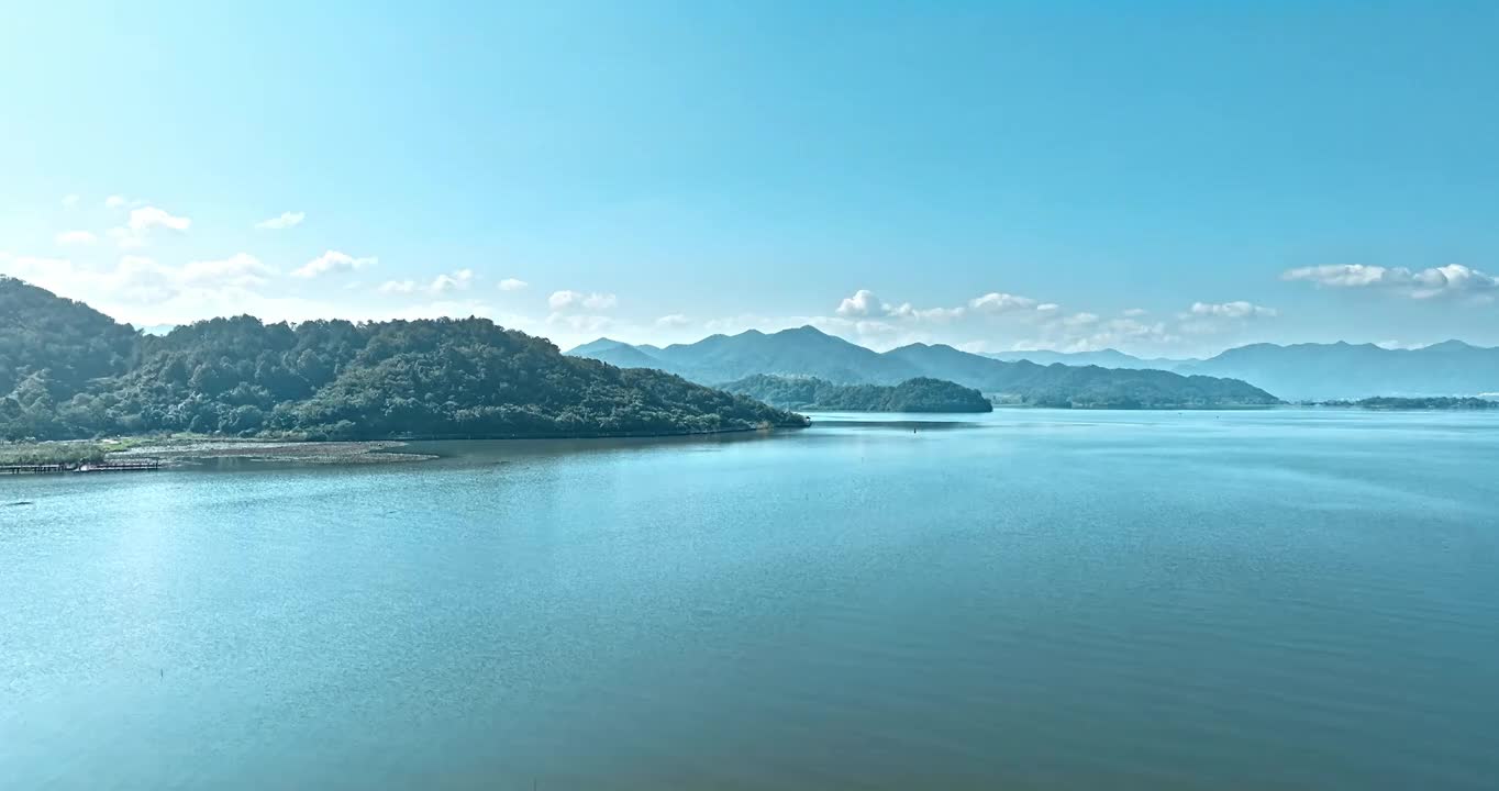 航拍中国杭州千岛湖山脉湖泊自然风光视频素材