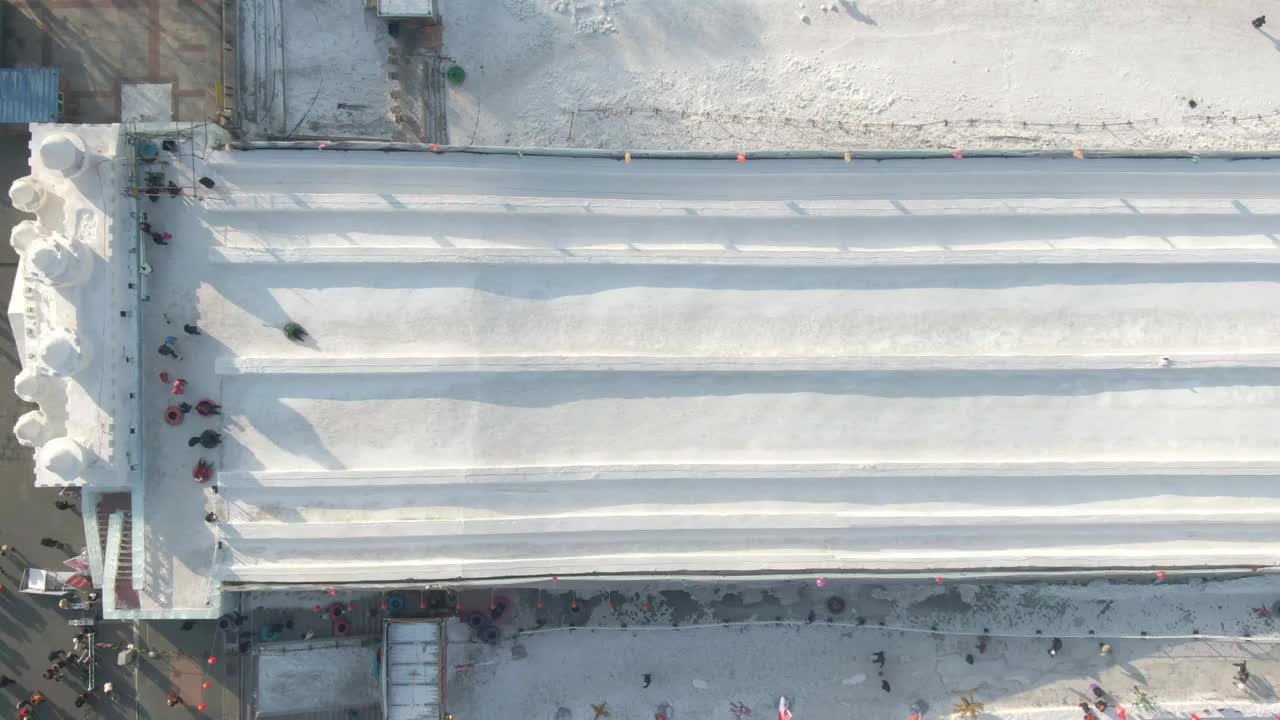 冰雪乐园 游乐园 哈尔滨松花江冰雪嘉年华视频素材