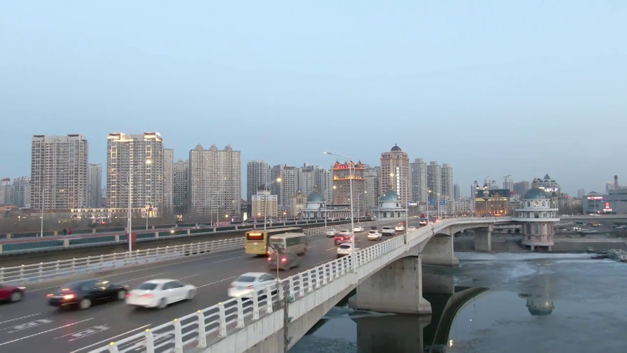 松花江公路大桥 车流视频素材