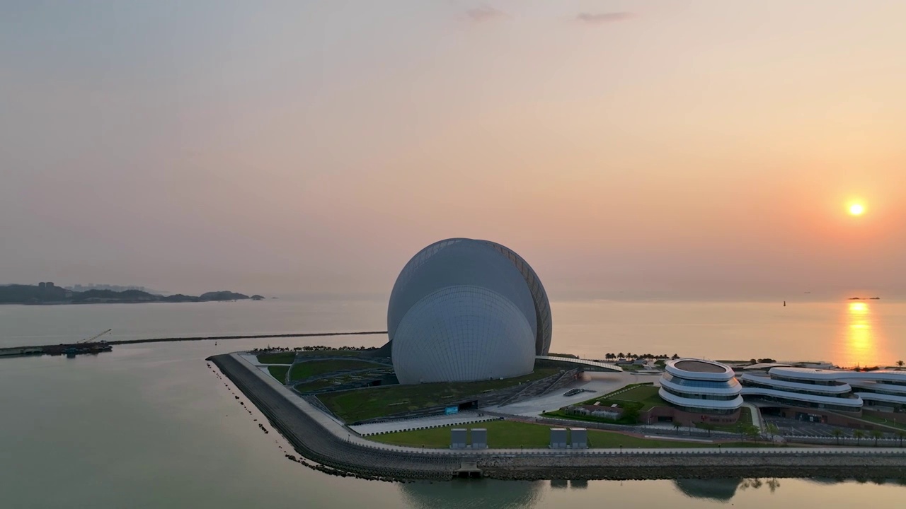 航拍空中鸟瞰珠海大剧院日月贝视频素材