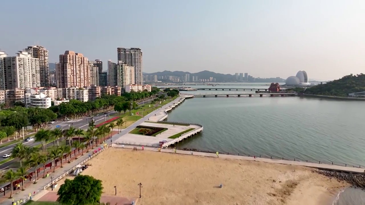 航拍空中鸟瞰珠海海边城市市民游客休闲度假旅游打卡景观海滩视频素材