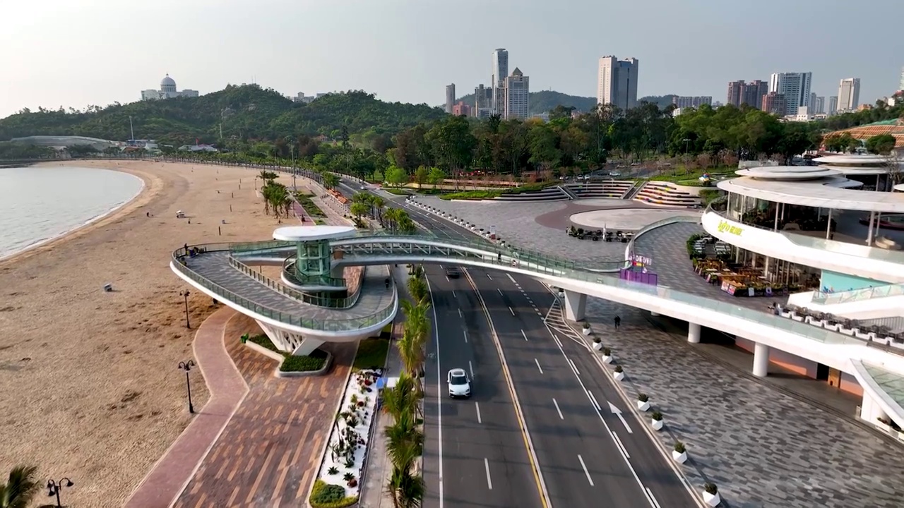 航拍空中鸟瞰珠海海边城市市民游客休闲度假旅游打卡景观海滩视频素材