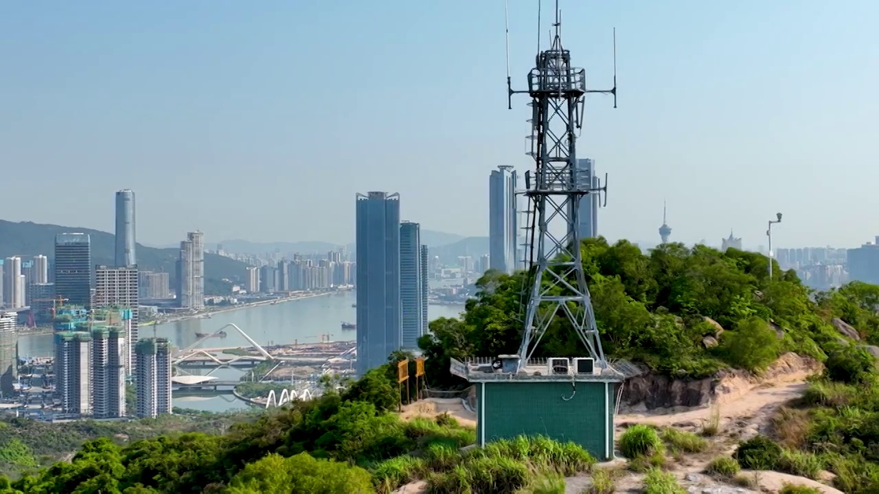 航拍空中鸟瞰珠海横琴金融岛摩天大楼视频素材