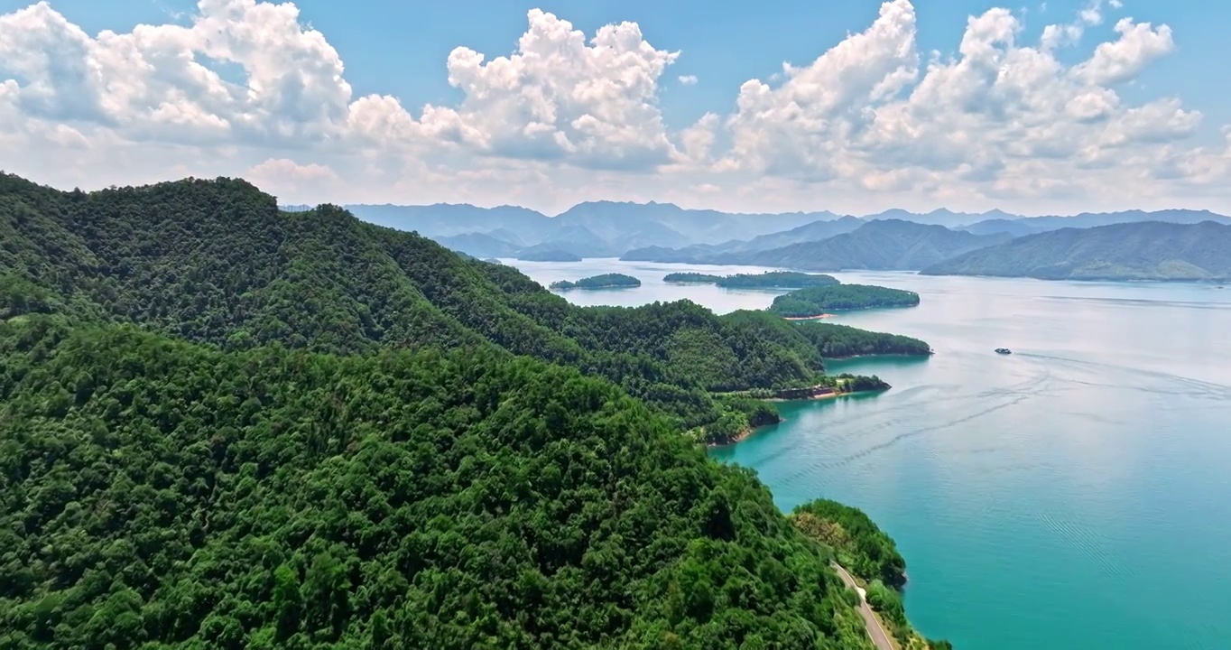 航拍中国杭州千岛湖夏季山脉湖泊自然风光视频素材