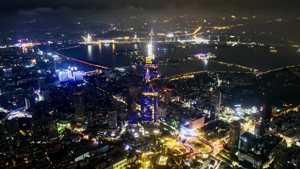 航拍南京紫峰大厦夜景视频素材