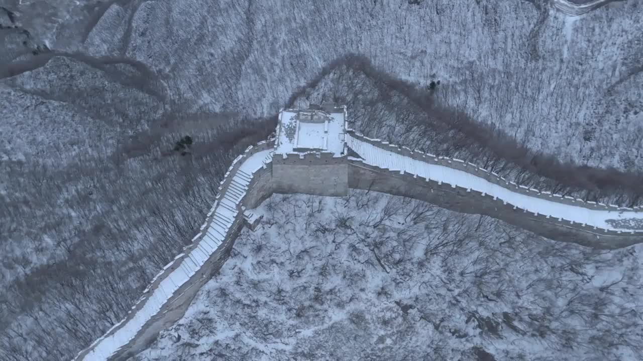 航拍冬季北京箭扣长城雪景视频素材