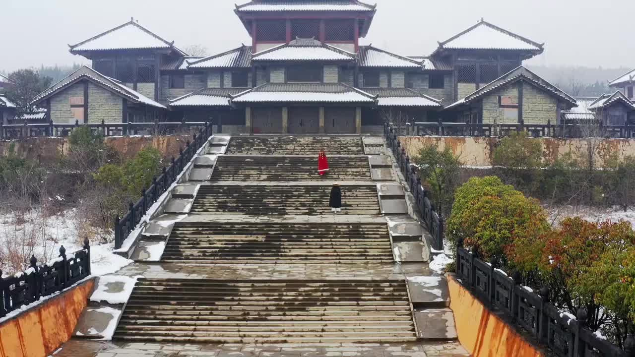 亚洲中国焦作影视城仿古建筑雪景航拍视频素材