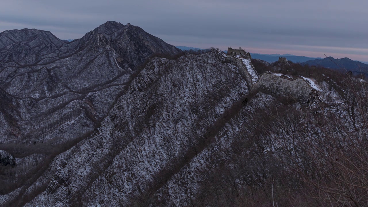 北京箭扣长城雪后日出云霞视频素材