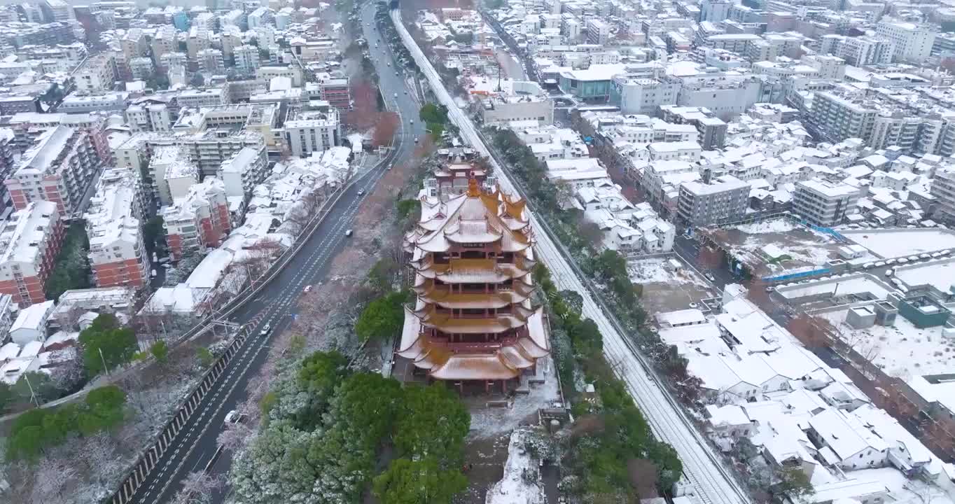 武汉黄鹤楼公园冬季雪景风光视频素材