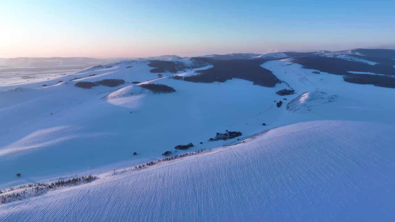 航拍呼伦贝尔雪域雪原暮色视频素材