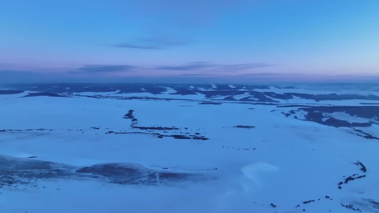 航拍呼伦贝尔雪域雪原暮色视频素材