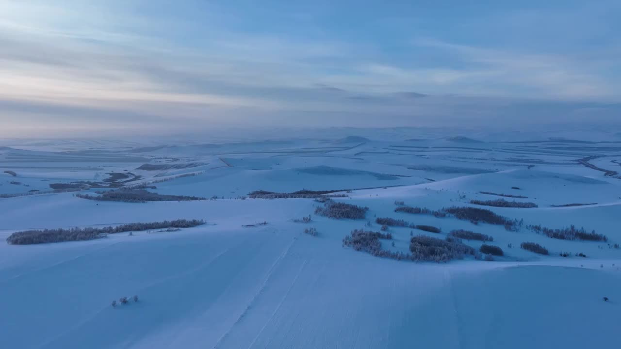 航拍呼伦贝尔雪域雪原暮色视频素材