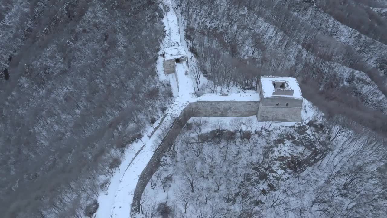 航拍冬季北京箭扣长城雪景视频素材