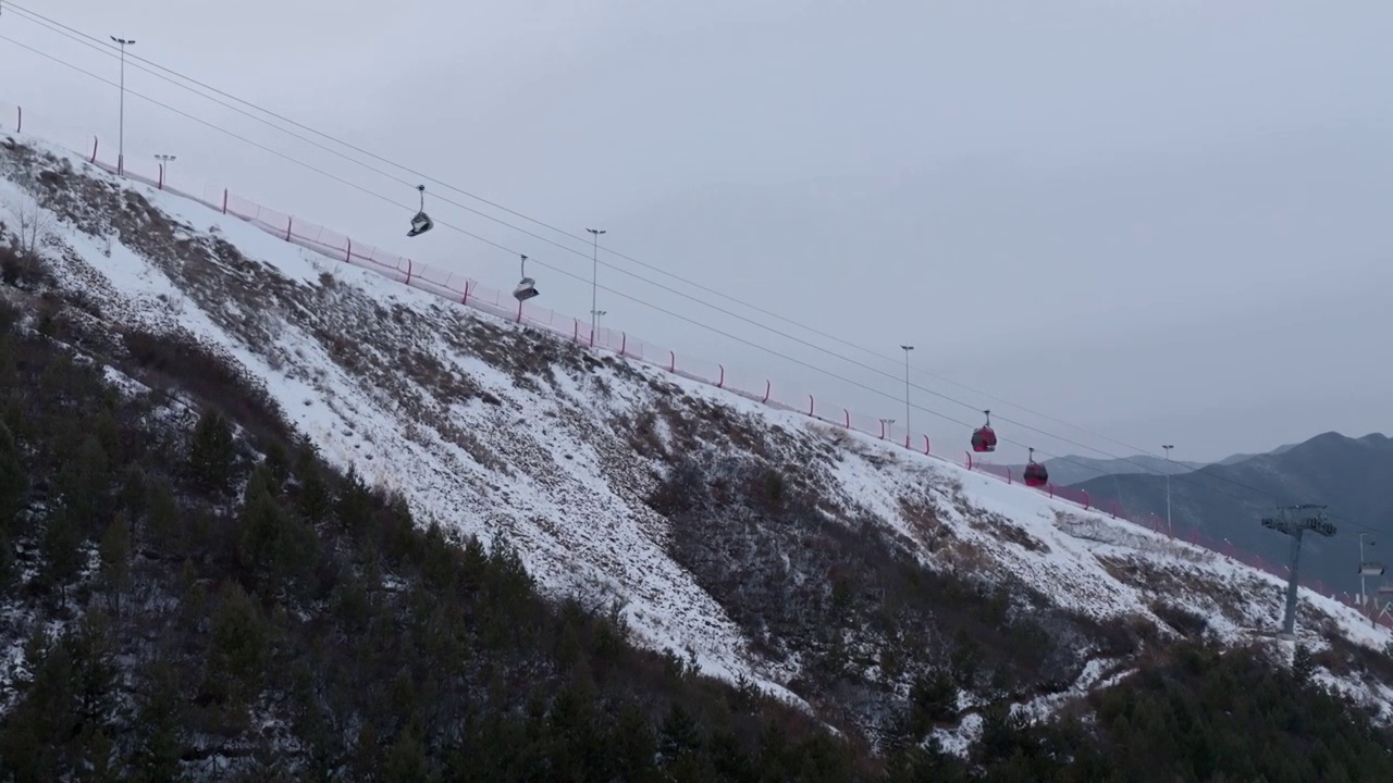 航拍冬季张家口崇礼富龙滑雪场视频素材