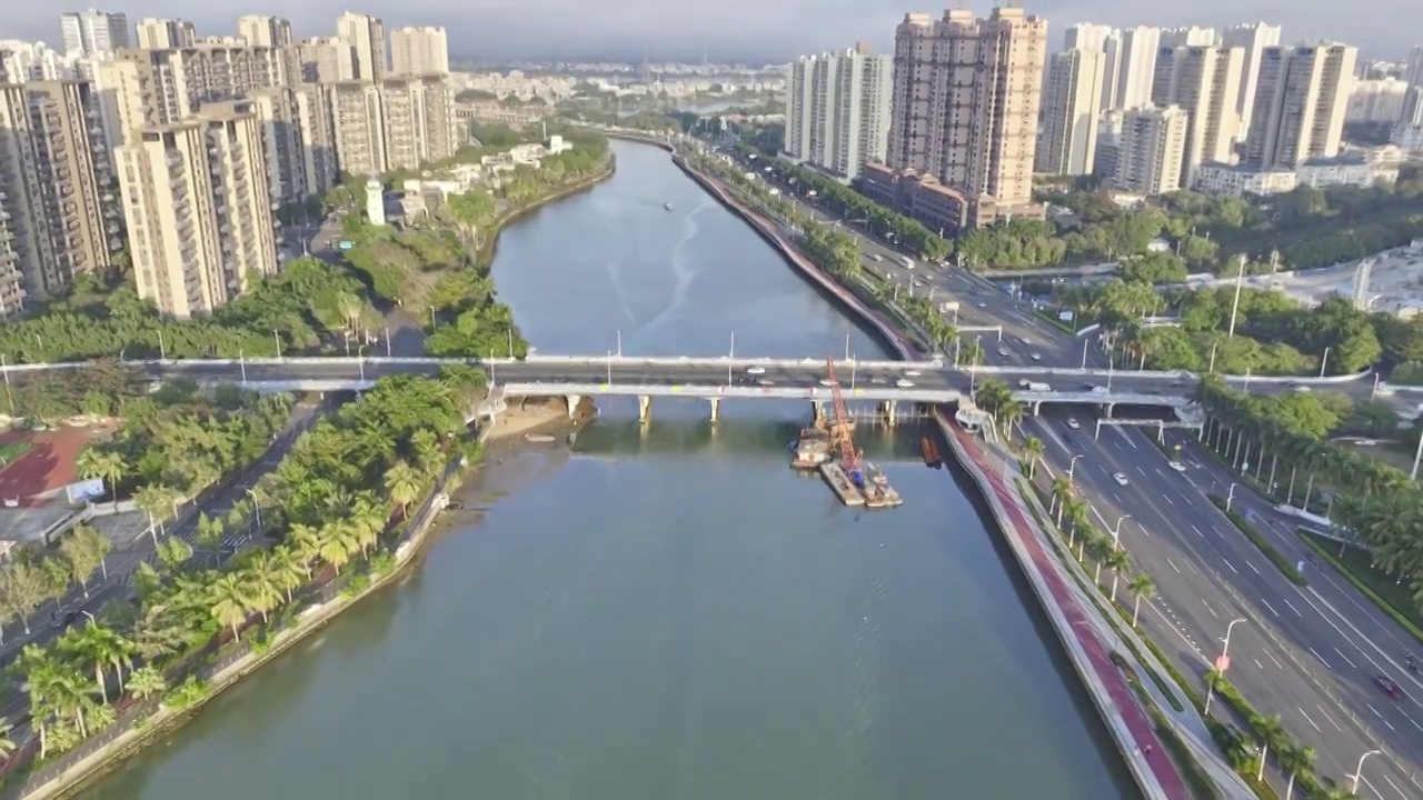 航拍海口海甸河落日余晖视频素材