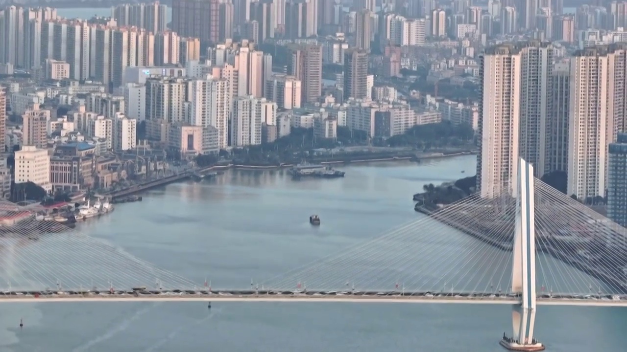 航拍海口跨海大桥落日余晖风光视频素材