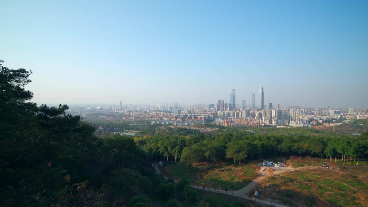 南宁青秀山望城市中心CBD摩天大楼建筑群视频素材