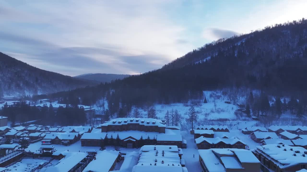 黑龙江牡丹江中国雪乡冬季美丽风景航拍视频素材