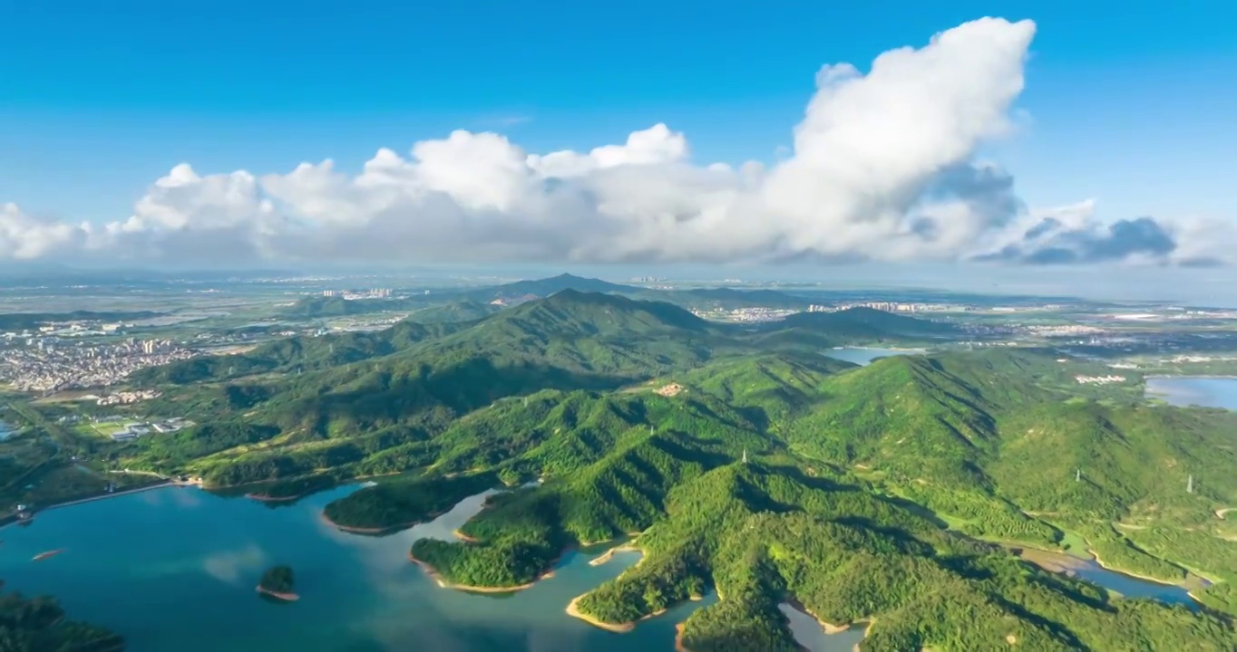 乡村振兴农业山峰山脉水库蓝天白云航拍延时视频素材