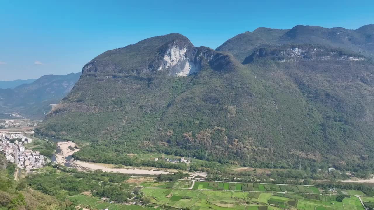 清远阳山县秤架瑶族乡山谷城镇视频素材