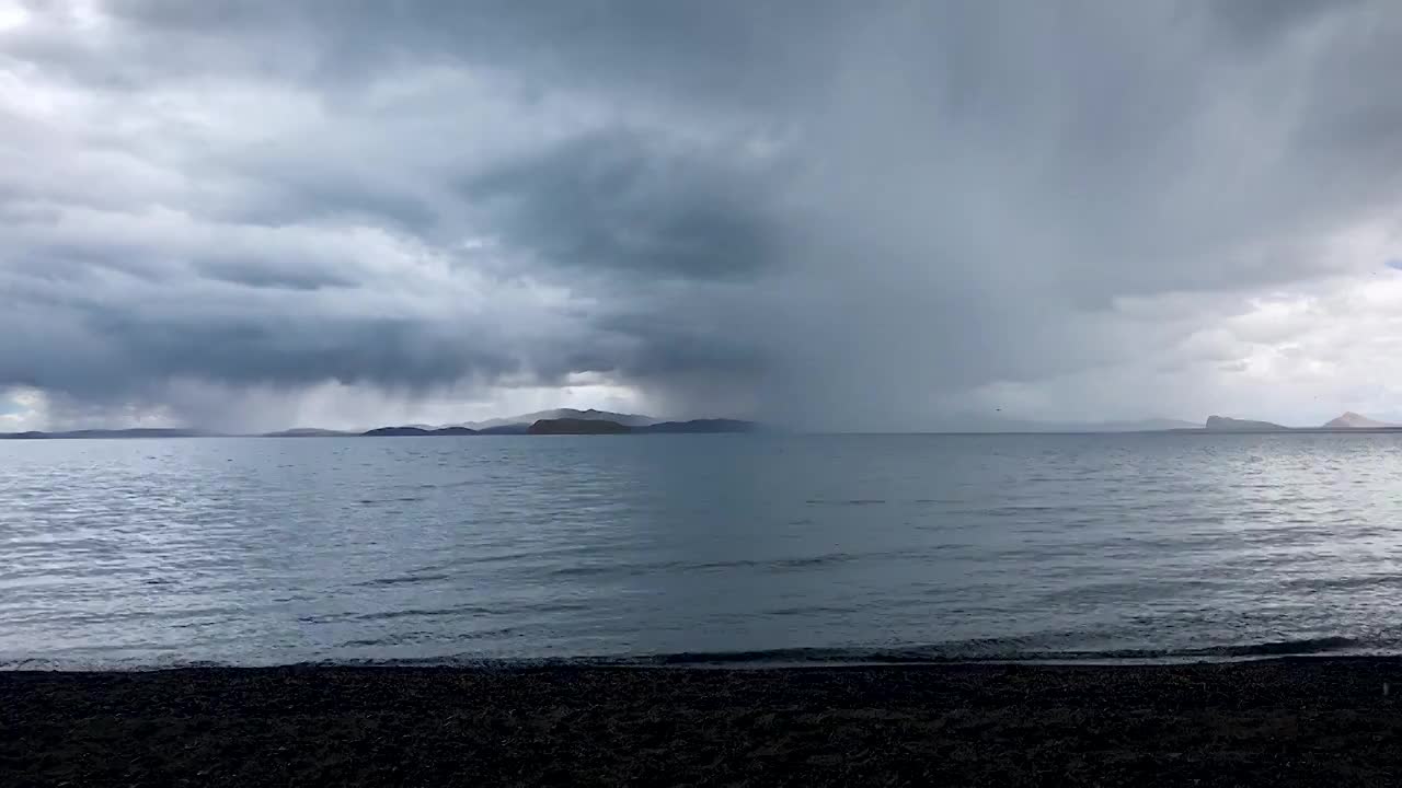 雨雹逼近纳木错——20200623纳木错圣象天门延时拍摄视频素材