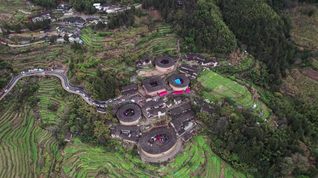 南靖田螺坑土楼群航拍高空环绕视频素材