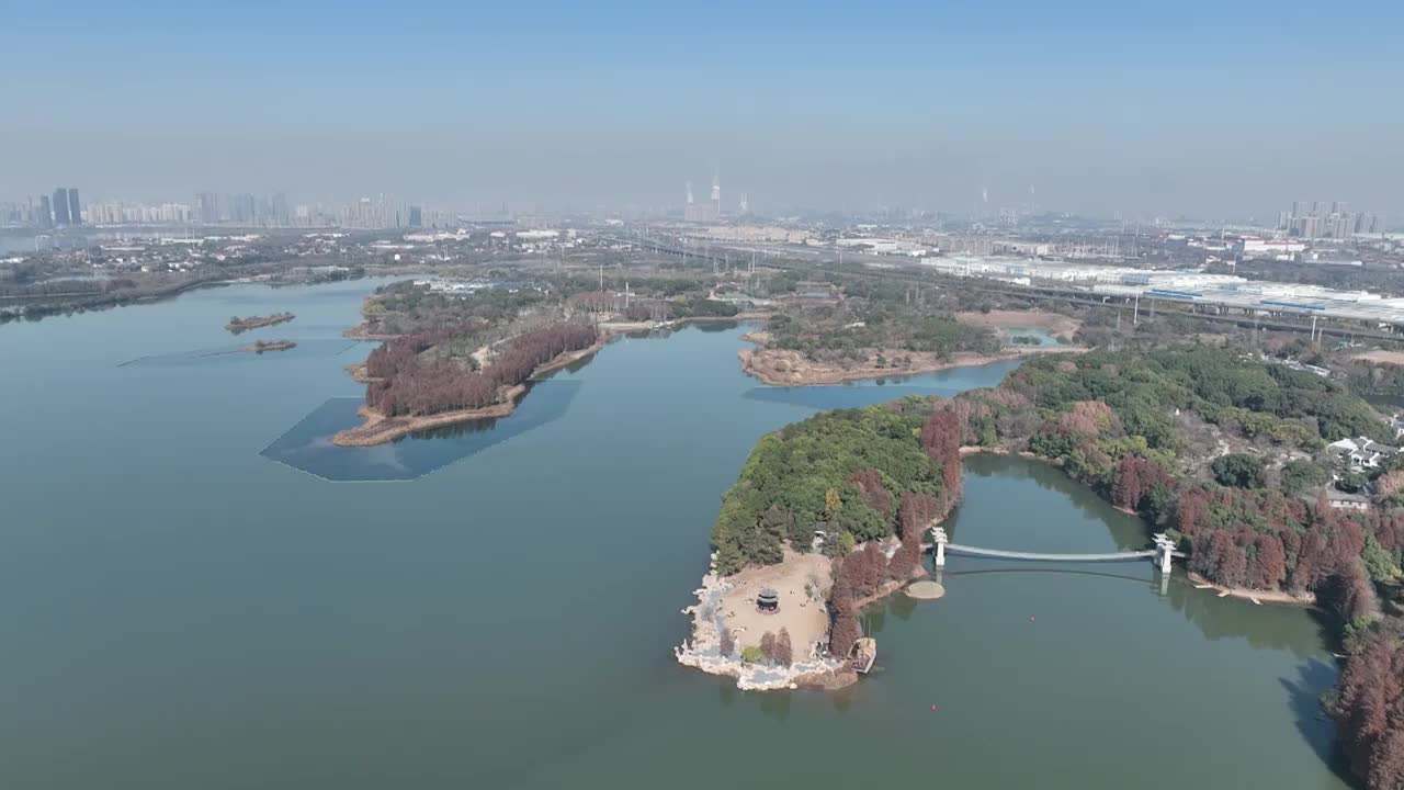 航拍湖北武汉东湖落雁风景区视频素材