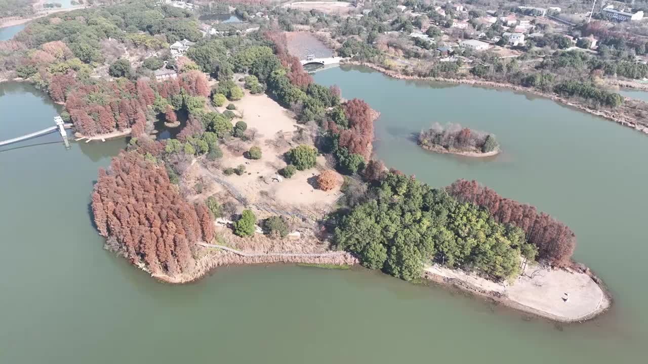 航拍湖北武汉东湖落雁风景区视频素材