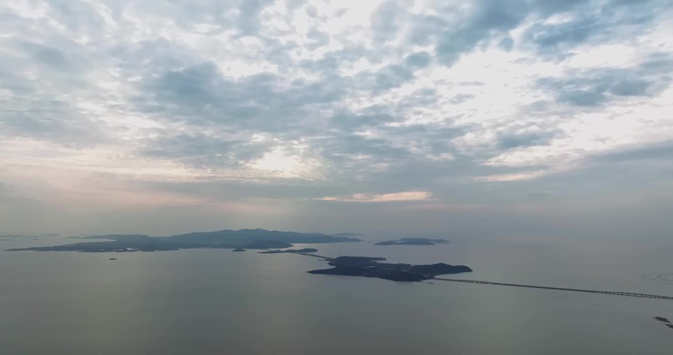 苏州太湖西山岛与太湖大桥航拍视频素材