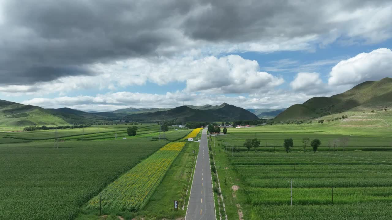 中国内蒙古赤峰田园风光航拍视频素材