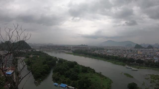 城市上空的风云变幻视频素材