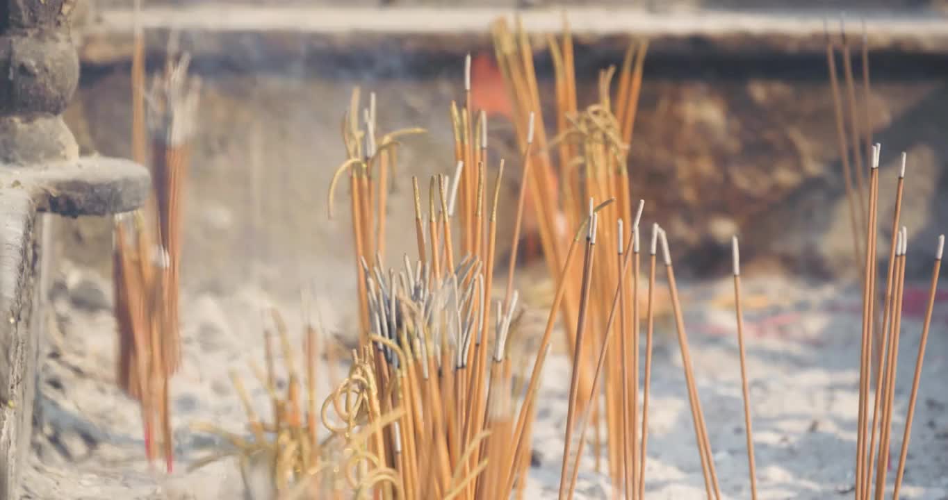 王母池烧香祈福祈愿祝福视频素材