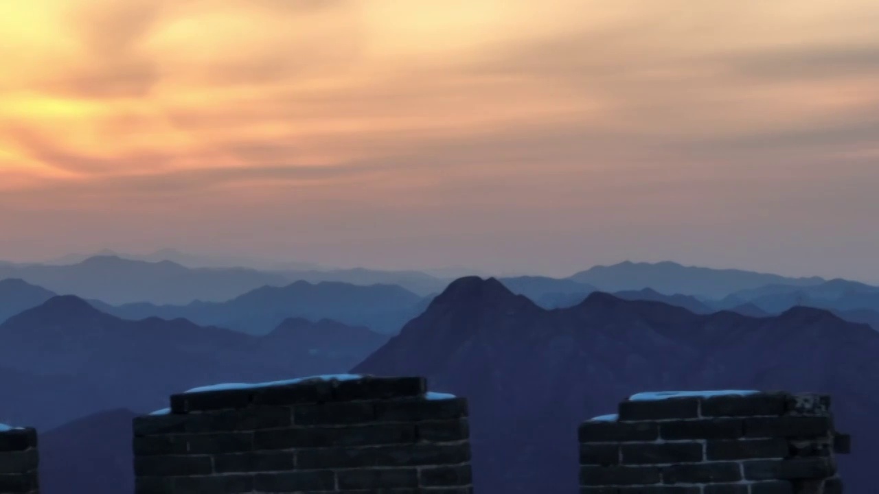 北京怀柔区箭扣长城夕阳下雪景航拍视频素材