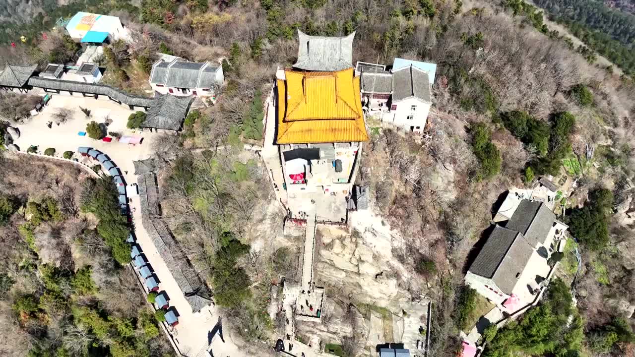 航拍武汉旅游道教木兰山金顶古建筑视频素材