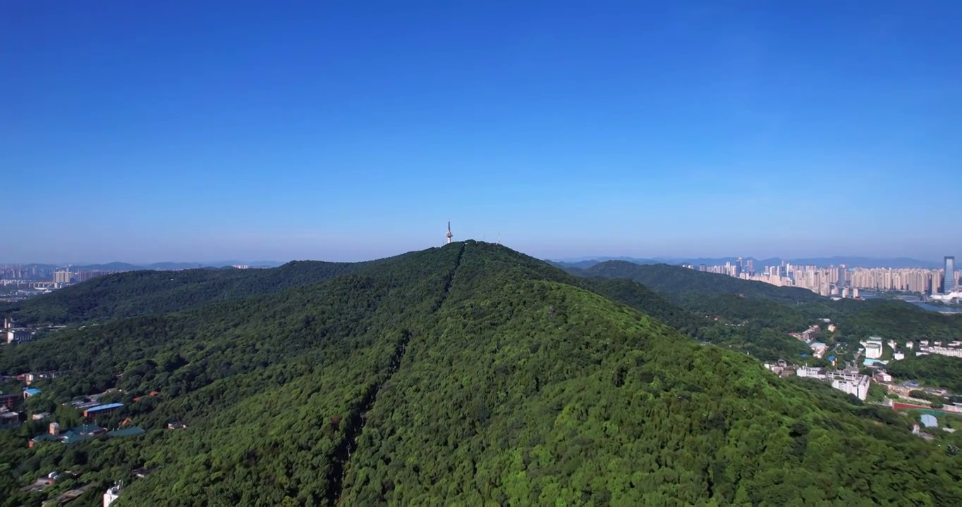 长沙岳麓上晴朗航拍视频素材