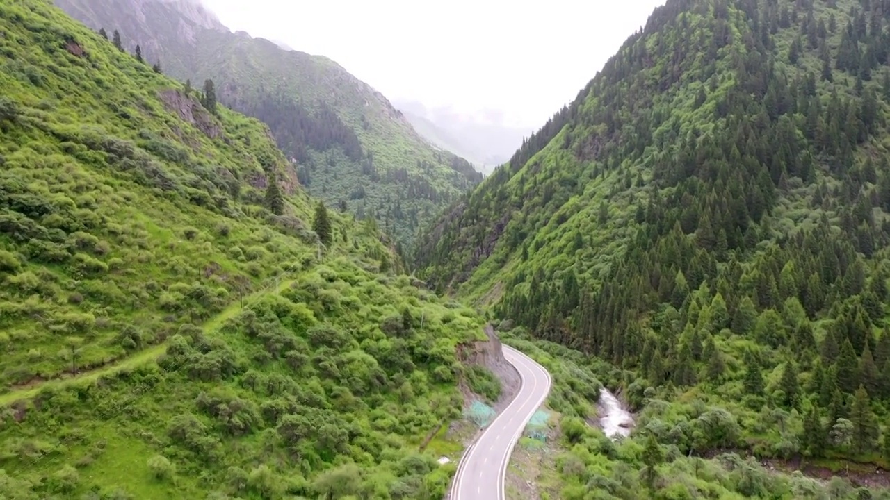 雅克夏露营地347国道视频素材