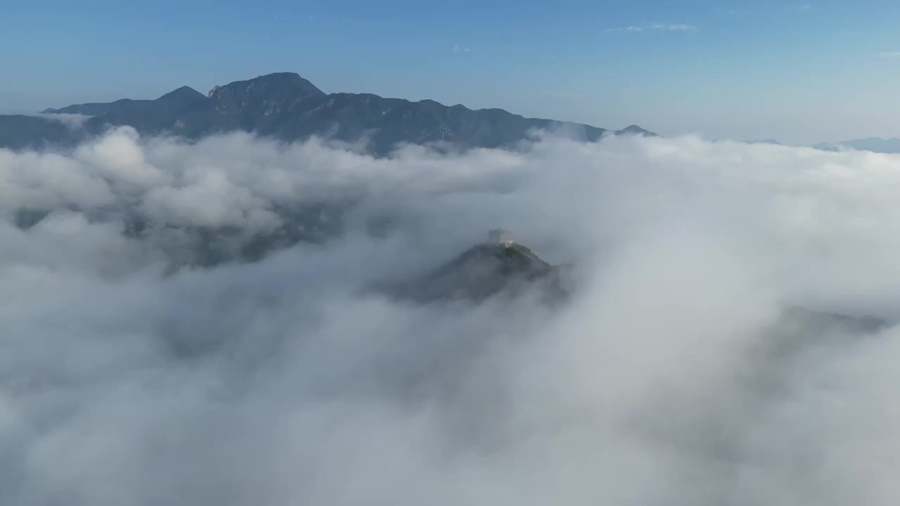 箭扣长城云海奇观如人间仙境视频素材