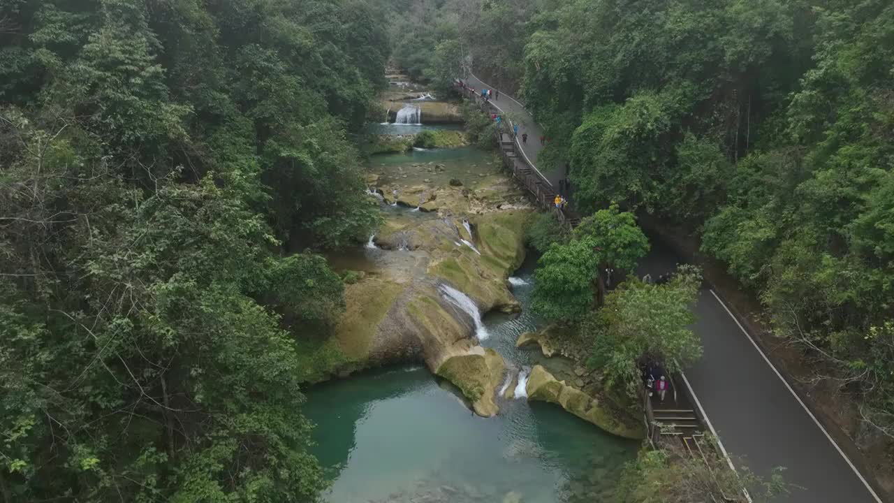 贵州荔波小七孔景区瀑布群视频素材