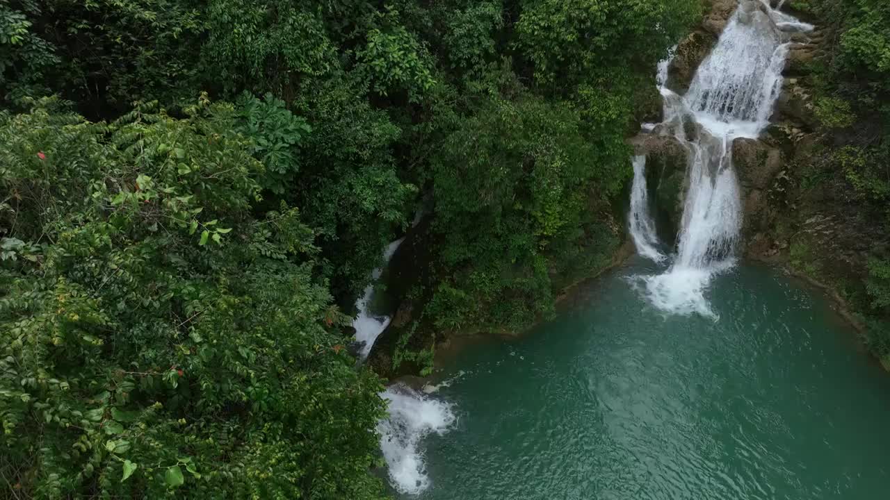 贵州荔波小七孔景区瀑布群视频素材