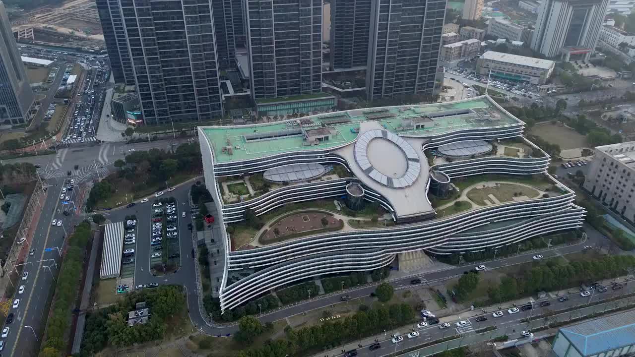 武汉 湖北省图书馆 烟霞路 武汉万达电影乐园 沙湖公园 地标视频素材