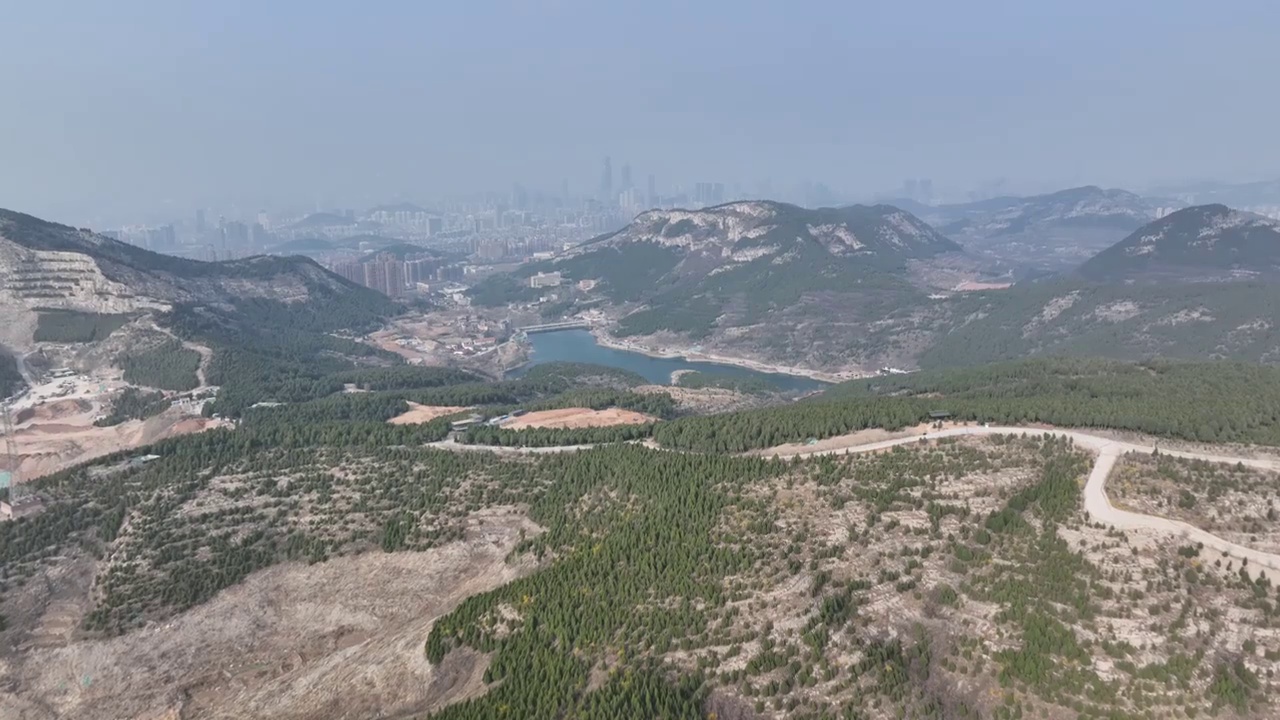 中国山大济南浆水泉水库航拍视频素材