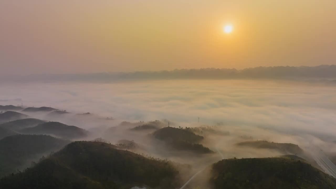 贵州惠水县清晨的平流雾美景视频素材