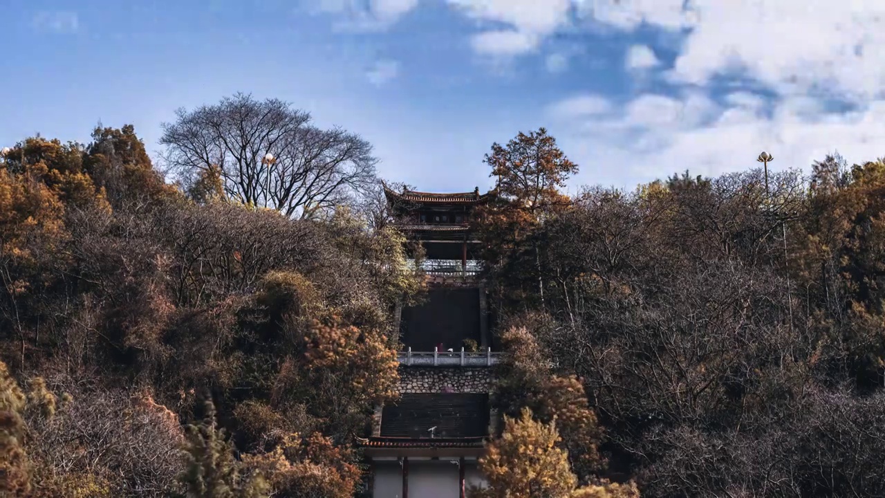 云南大理洱海边玉洱银苍延时视频素材