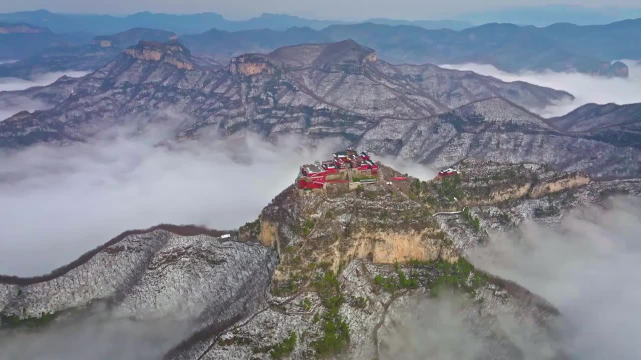 航拍云台山茱萸峰雪后美景视频素材