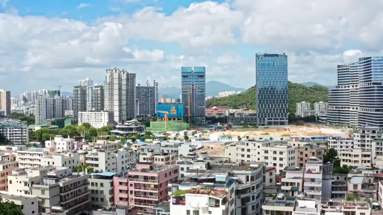 海南省三亚市城中村月川社区居民区和中央商务区视频素材