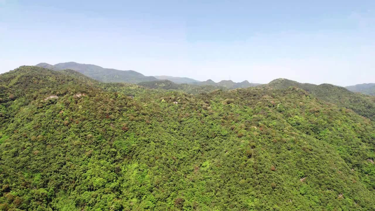 蓝天下的福建山脉景象｜连江贝里溪蟹谷视频素材