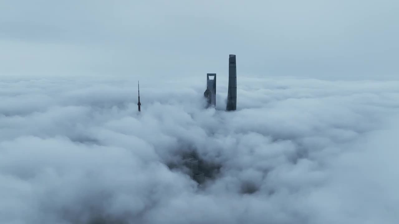 上海陆家嘴平流雾航拍视频素材