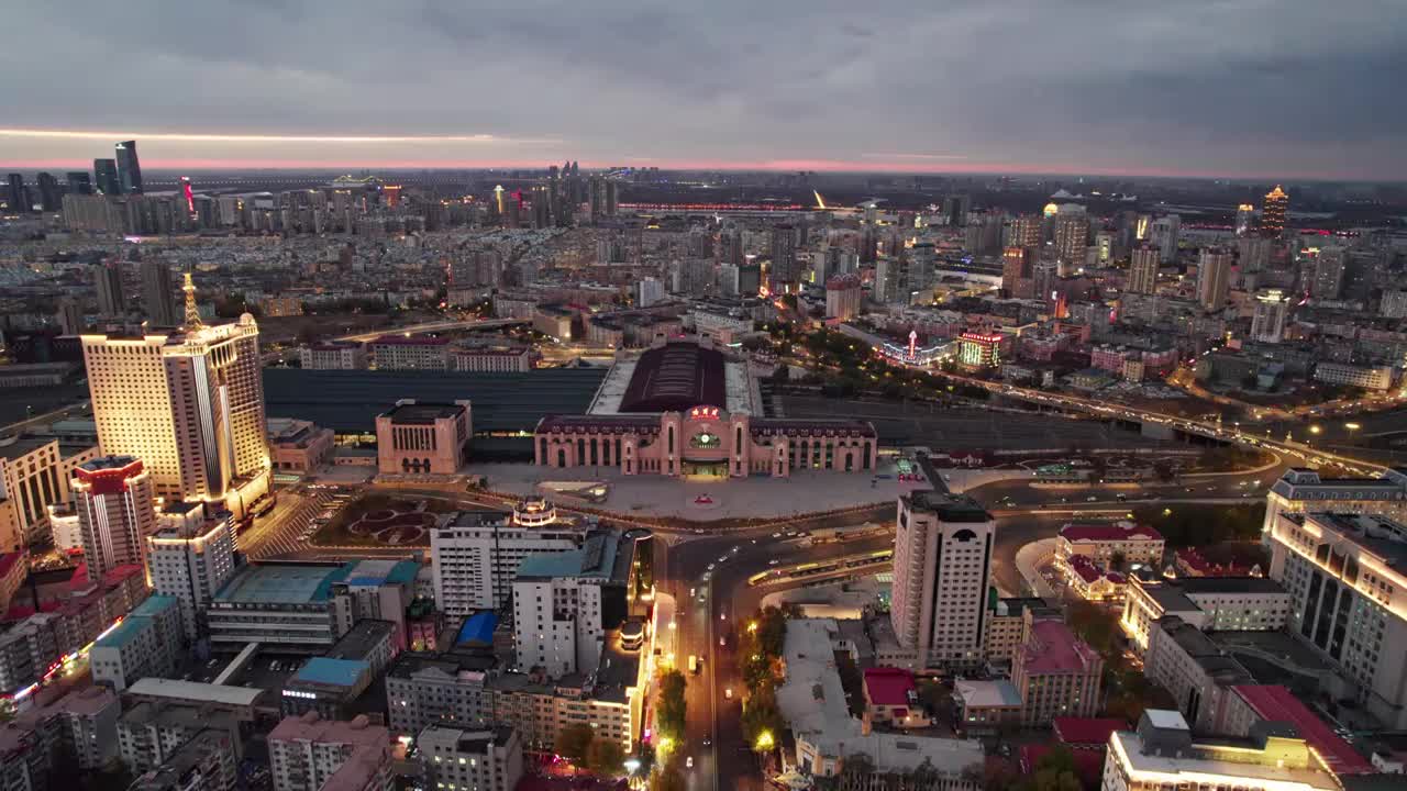 中国哈尔滨火车站城市风光航拍视频素材