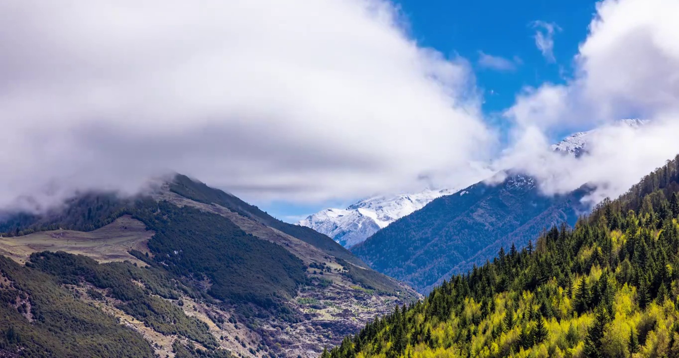 四姑娘山雪山云雾延时视频素材