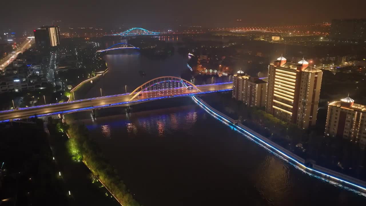 江苏苏州市京杭运河夜景航拍视频素材